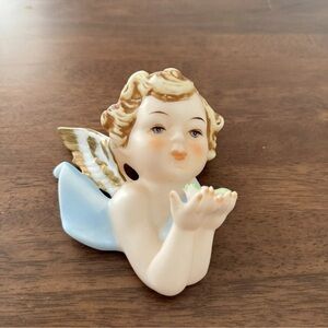 Vintage Bisque Angel Cherub Holding Roses Figurine Wall Plaque Japan